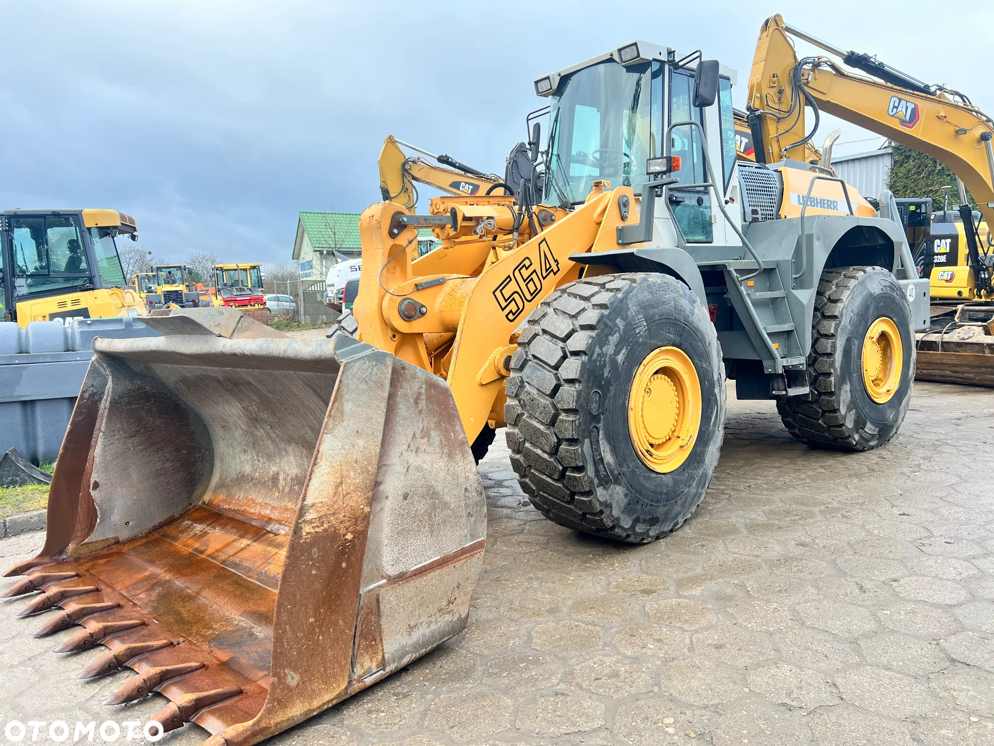 Liebherr ładowarka kołowa L564 Nowe Opony, Gotowa do pracy, 4m3, wytulejowana. KLIMA - 3