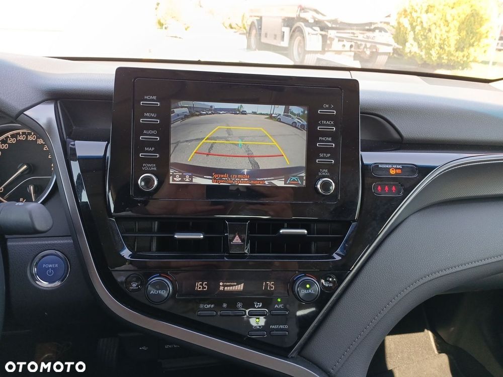 Toyota Camry 2.5 Hybrid Comfort CVT - 19