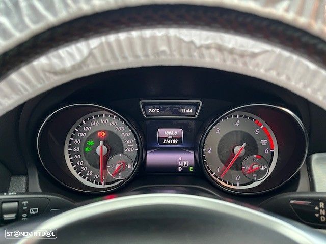 Mercedes-Benz GLA 220 CDI 4Matic 7G-DCT AMG Line - 15