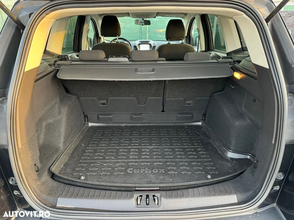 Ford Kuga 1.5 EcoBoost 2x4 Black & Silver - 26