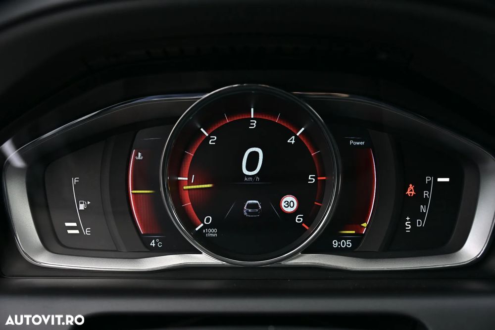 Volvo XC 60 D4 Geartronic Summum - 32