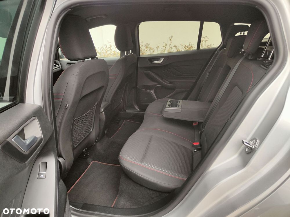 Ford Focus 1.5 EcoBoost Start-Stopp-System ST-LINE X - 14