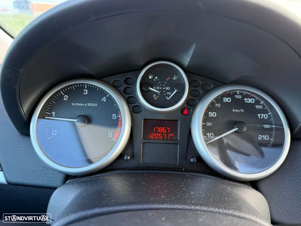 Peugeot 207 1.4 HDi Active - 4