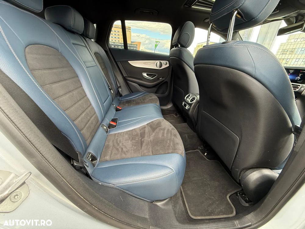 Mercedes-Benz EQC 400 4MATIC - 17