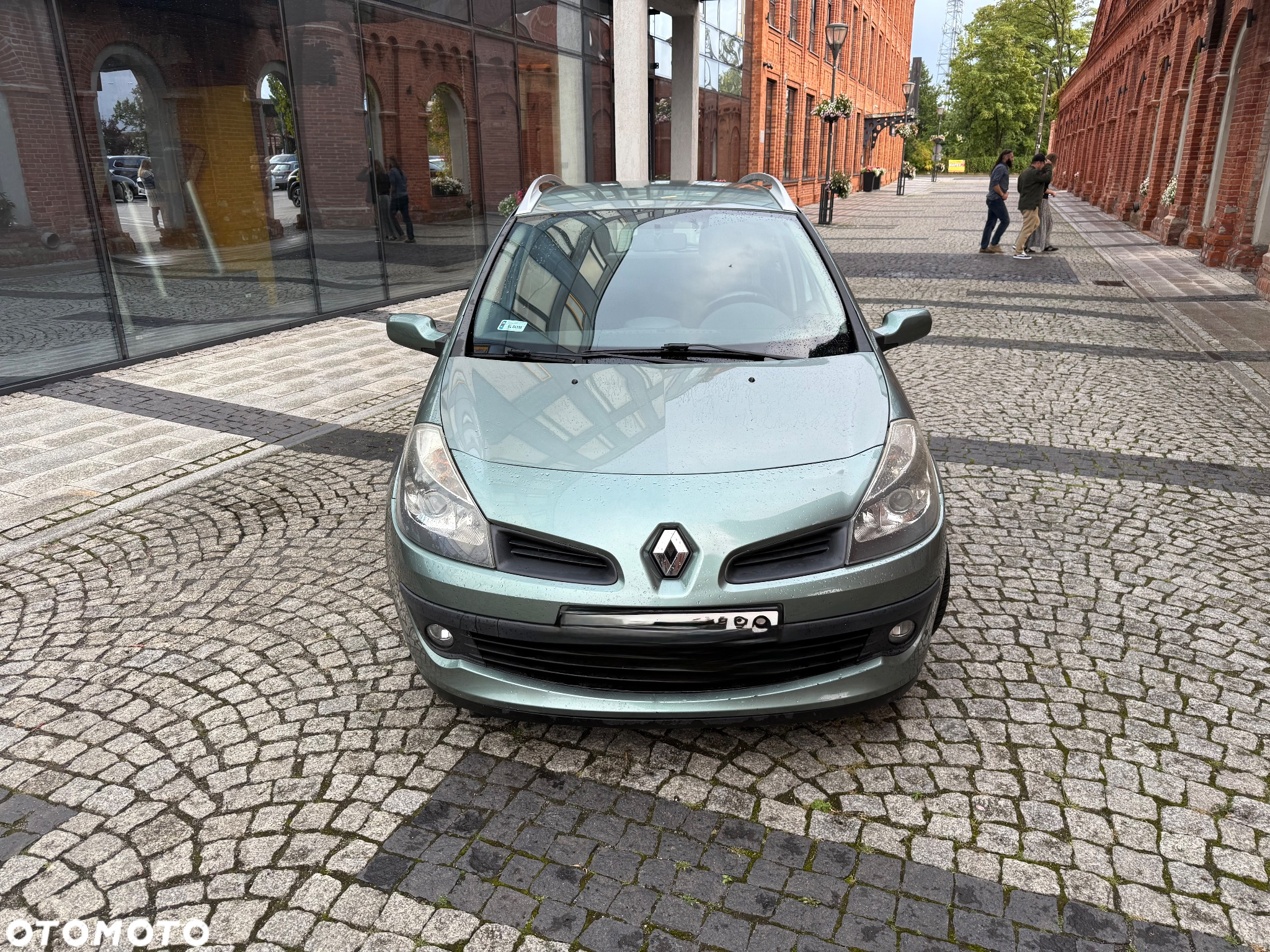 Renault Clio 1.2 16V 75 Grandtour Dynamique - 3
