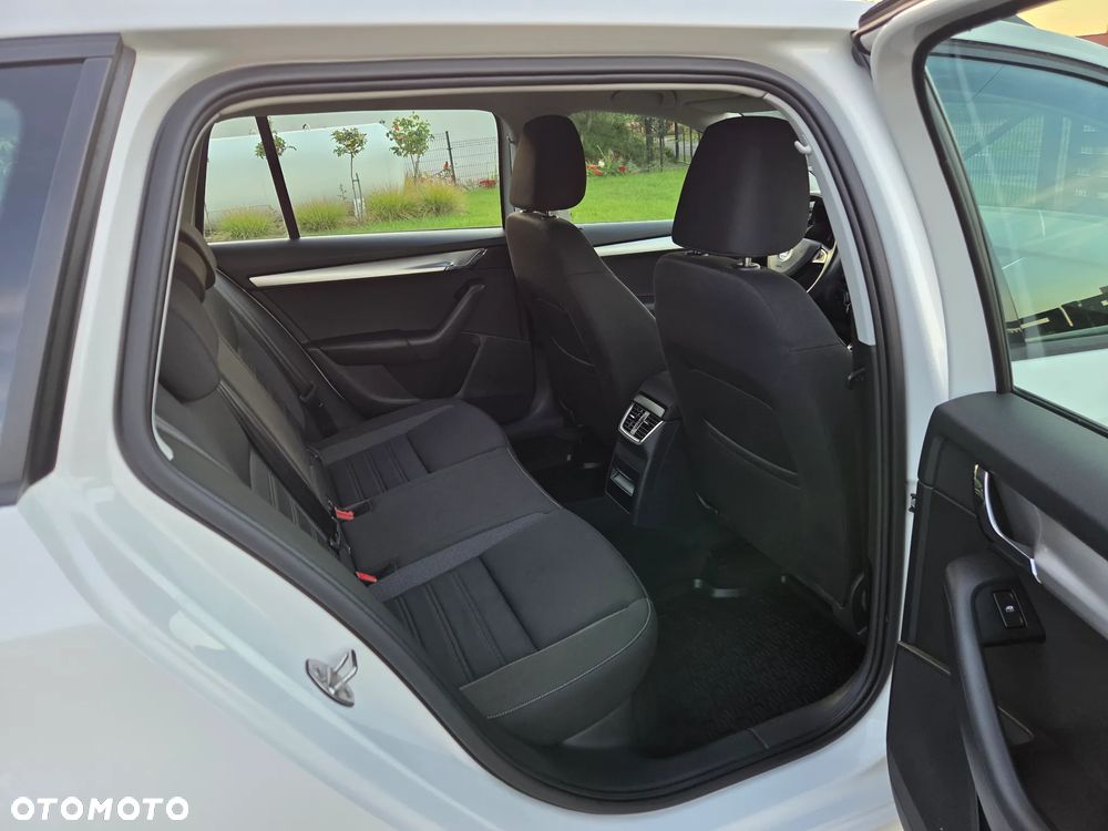 Skoda Octavia 1.6 TDI Ambition - 17
