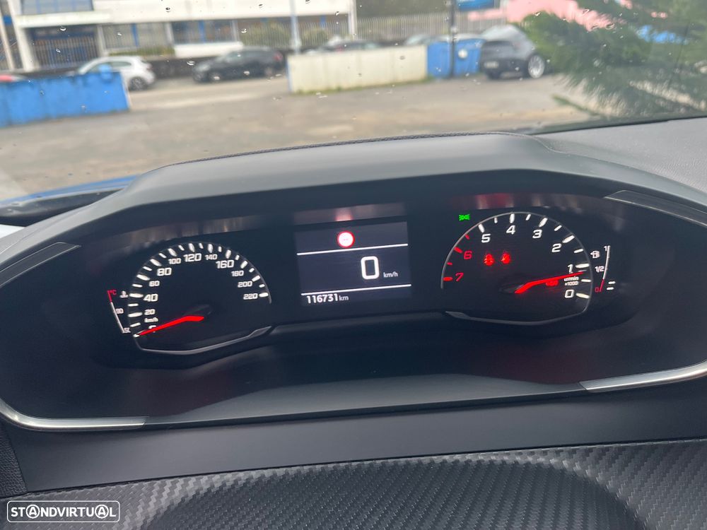 Peugeot 2008 1.5 BlueHDi Active Pack - 32