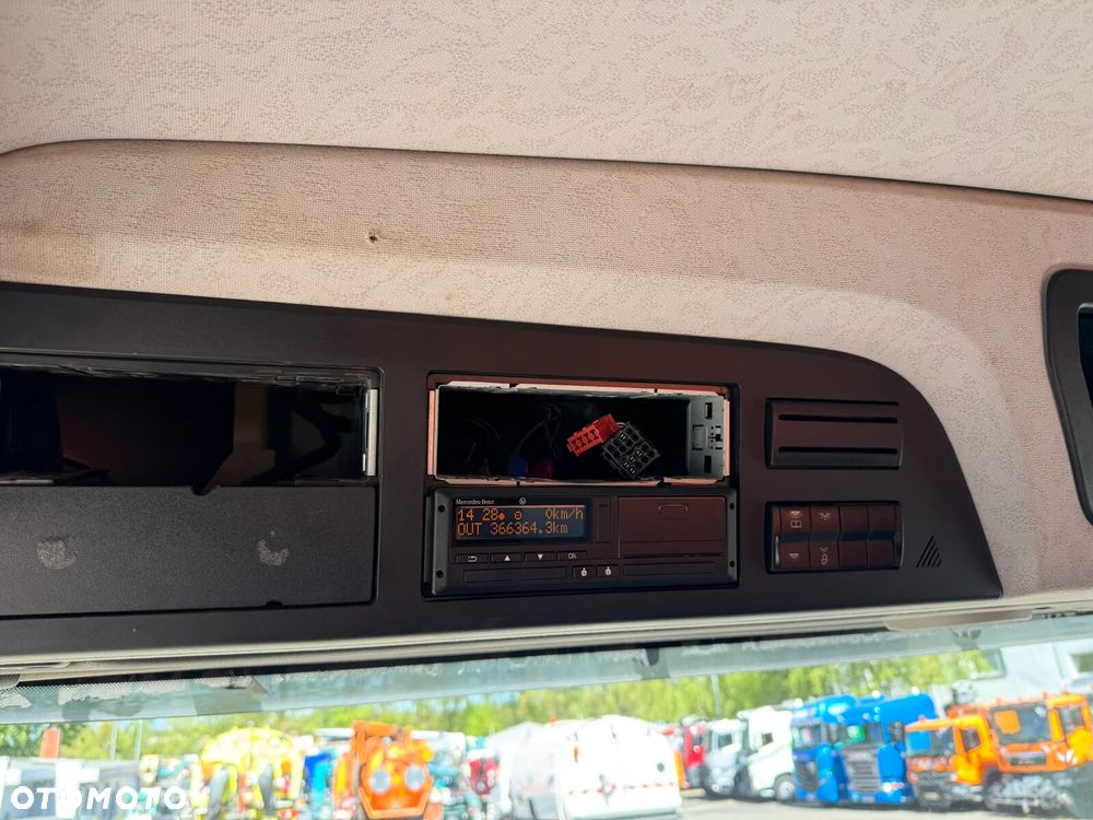 Mercedes-Benz AROCS 3246 8x4 EURO6 WYWROTKA TRÓJSTRONNA Z BORDMATIKIEM - 15