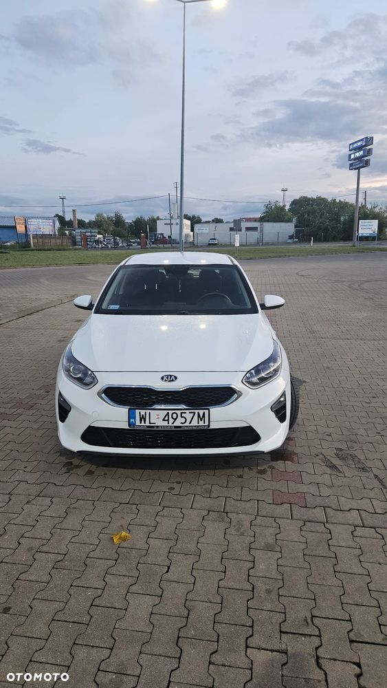 Kia Ceed 1.4 L Business Line - 2