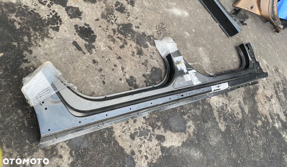 DACIA JOGGER Nowy oryginalny PRÓG PRAWY SŁUPEK Środkowy BŁOTNIK TYLNY nowe  poszycie progu prawe Wwa   Sandero 3 III STEPWAY LOGAN III - 2