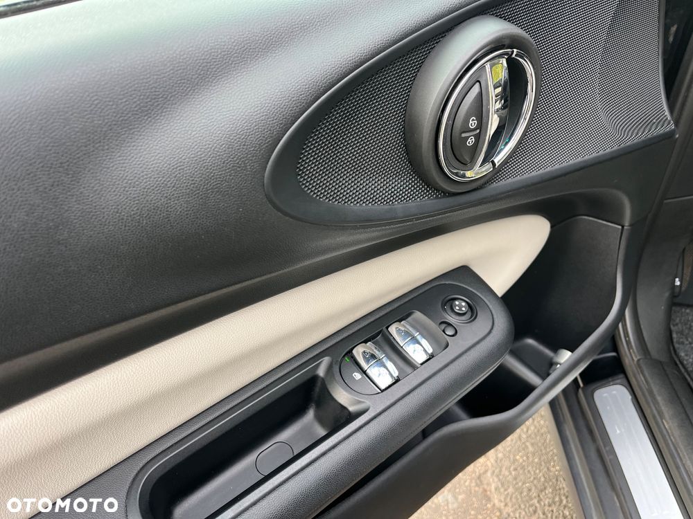 MINI Clubman Cooper D - 14