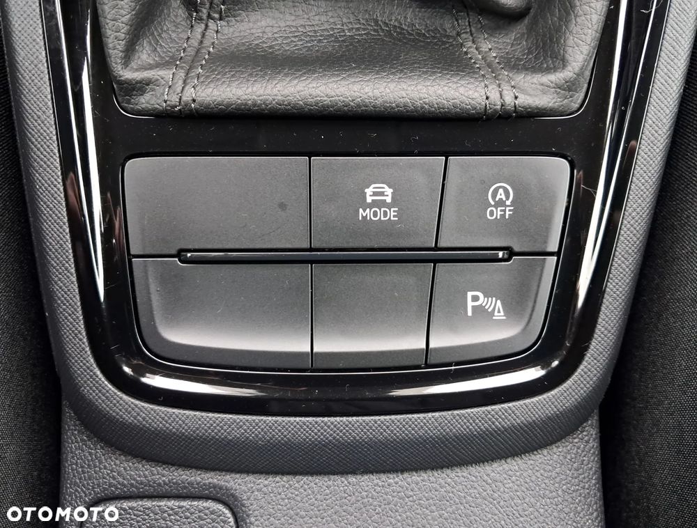 Skoda Kamiq 1.5 TSI DSG Style - 25