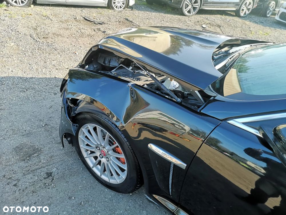 Jaguar XF 2.2 D Premium Luxury - 24