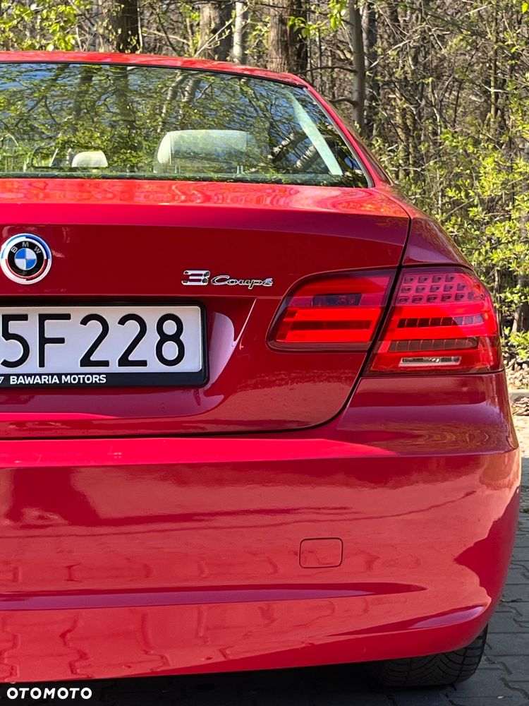 BMW Seria 3 318i Edition Exclusive - 15