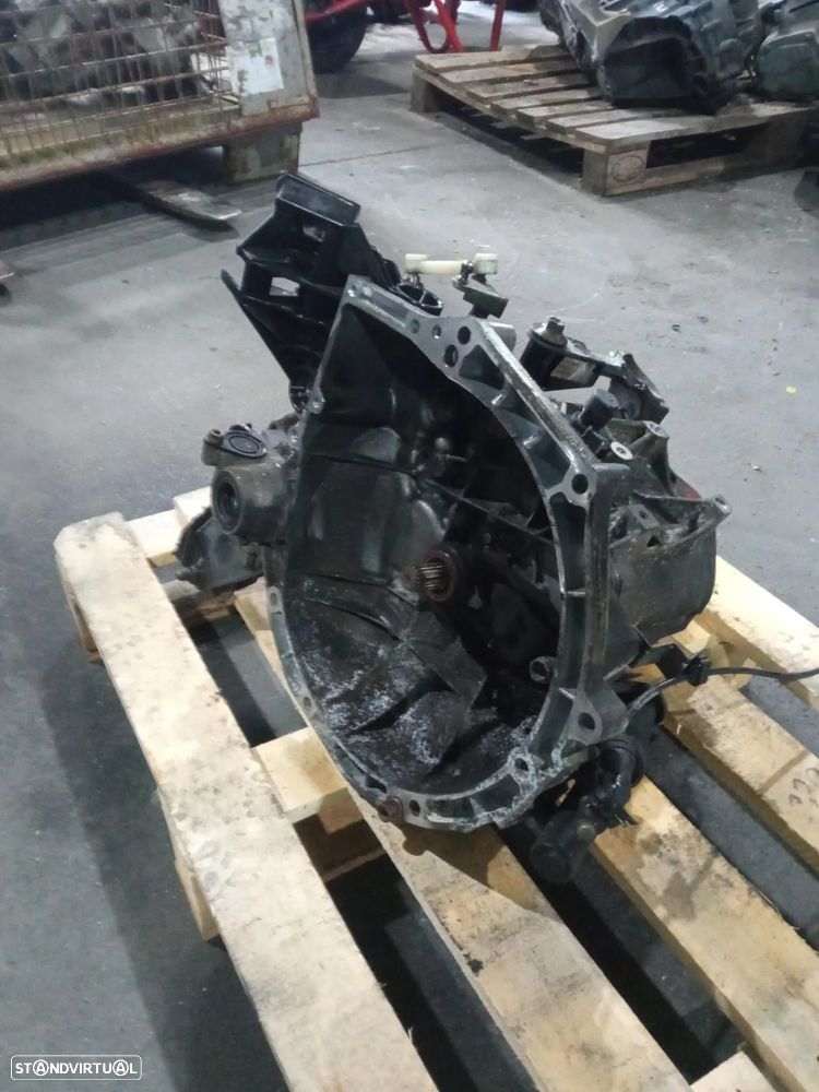 Caixa de velocidades Peugeot 207 1.6i 16V REF: 20CQ28 - 3