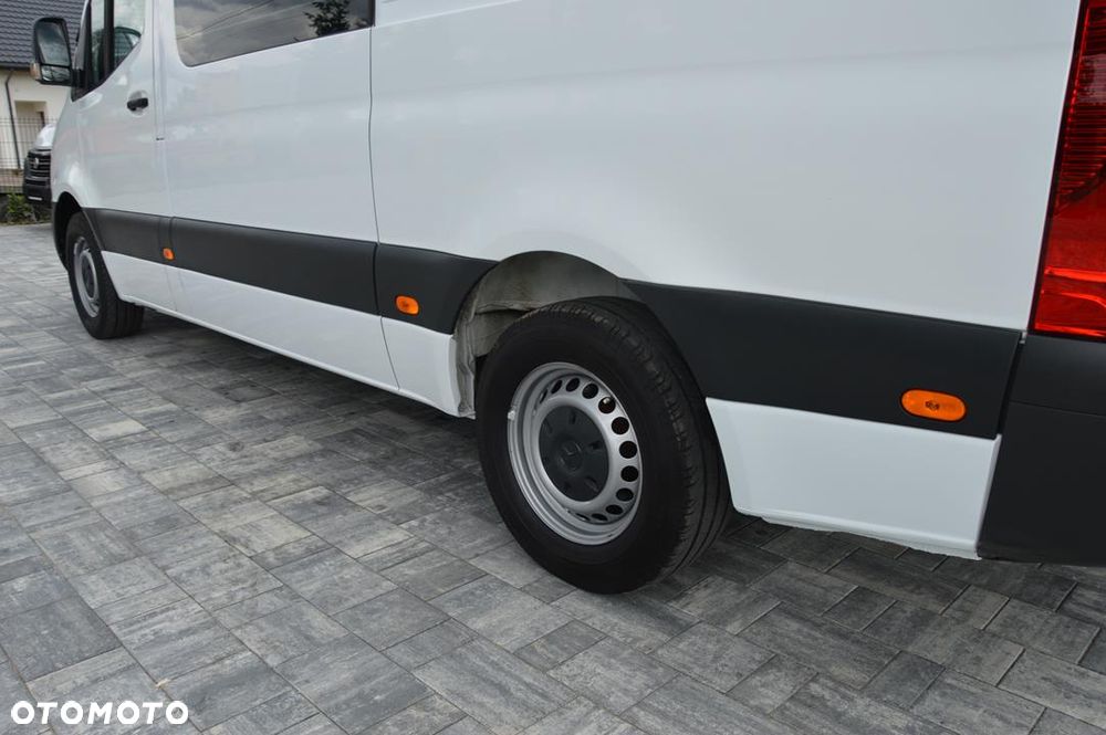 Mercedes-Benz Sprinter - 36