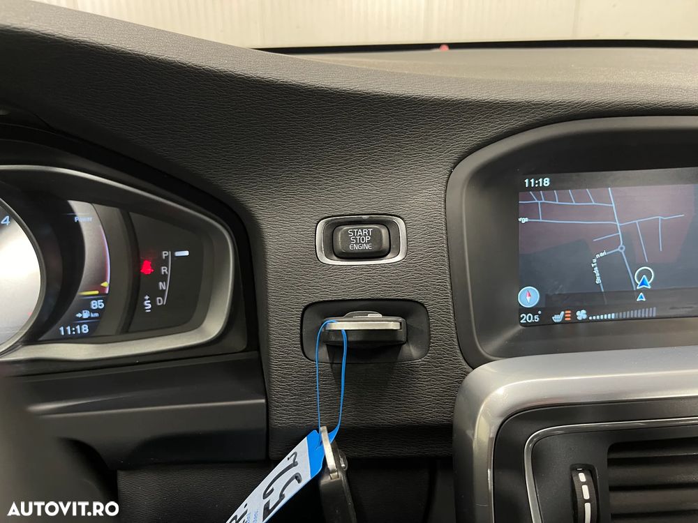 Volvo S60 D3 Geartronic Momentum - 23