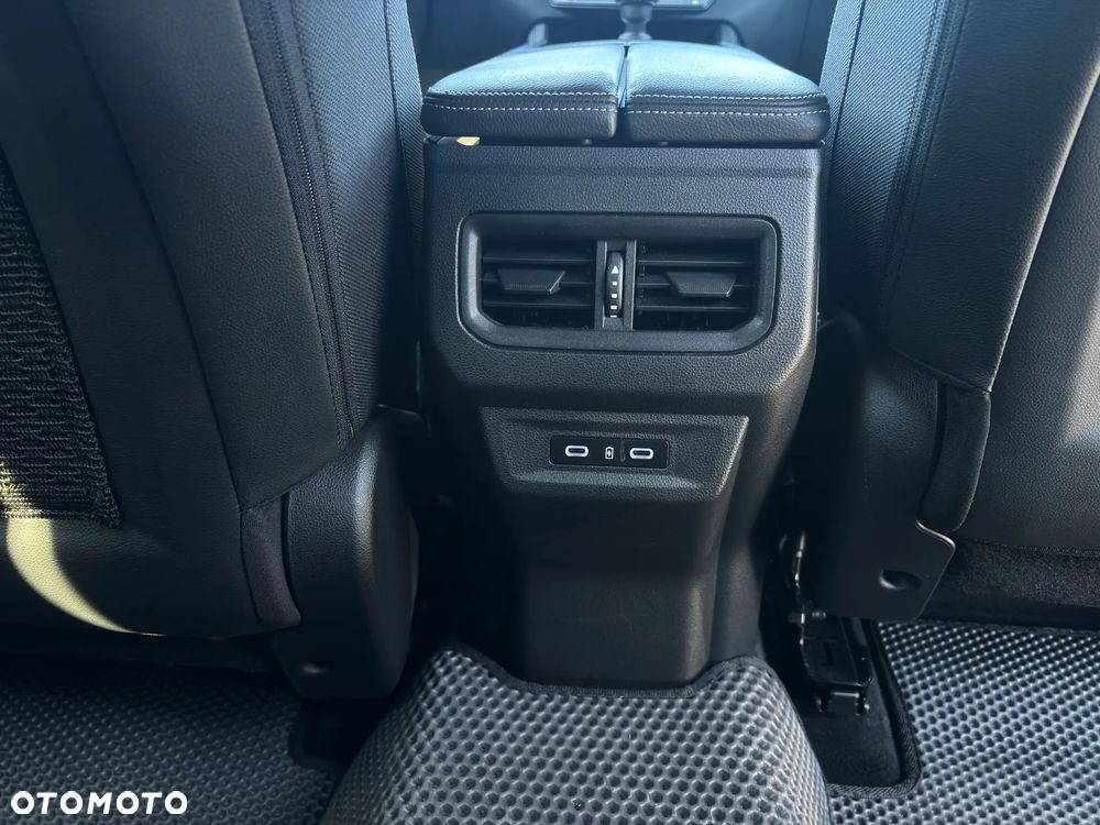 Renault Austral 1.3 TCe mHEV Techno - 11