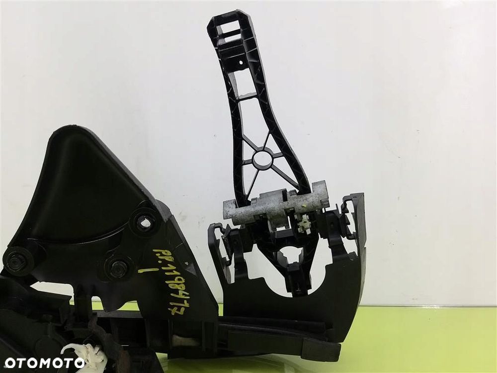 Zamek drzwi przód prawy Volvo V50 2004-2012 99277130663577 30699157 6PIN - 5
