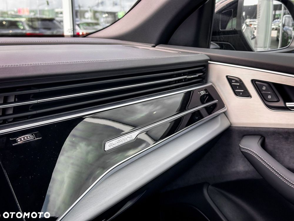 Audi Q8 - 38