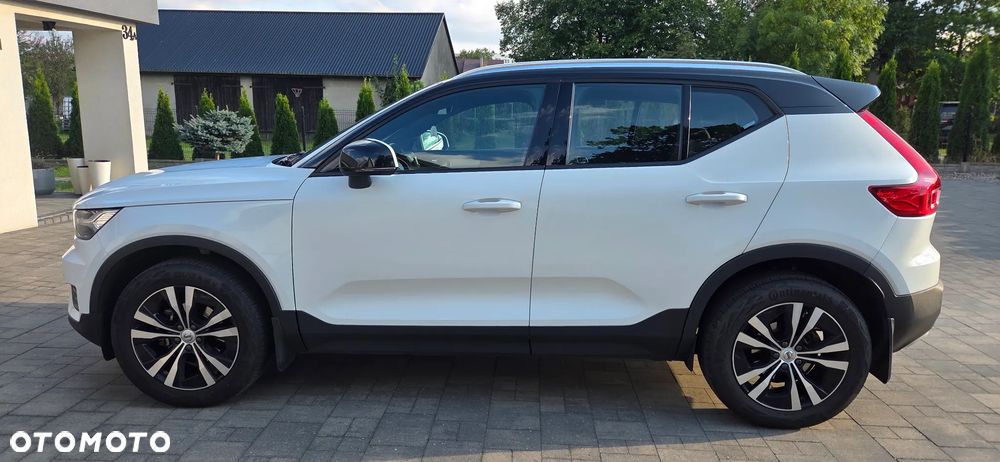 Volvo XC 40 T3 Momentum - 1