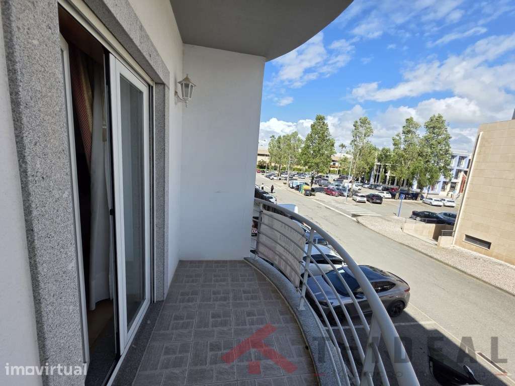 Apartamento T2 no Centro da Lourinhã - Grande imagem: 2/32
