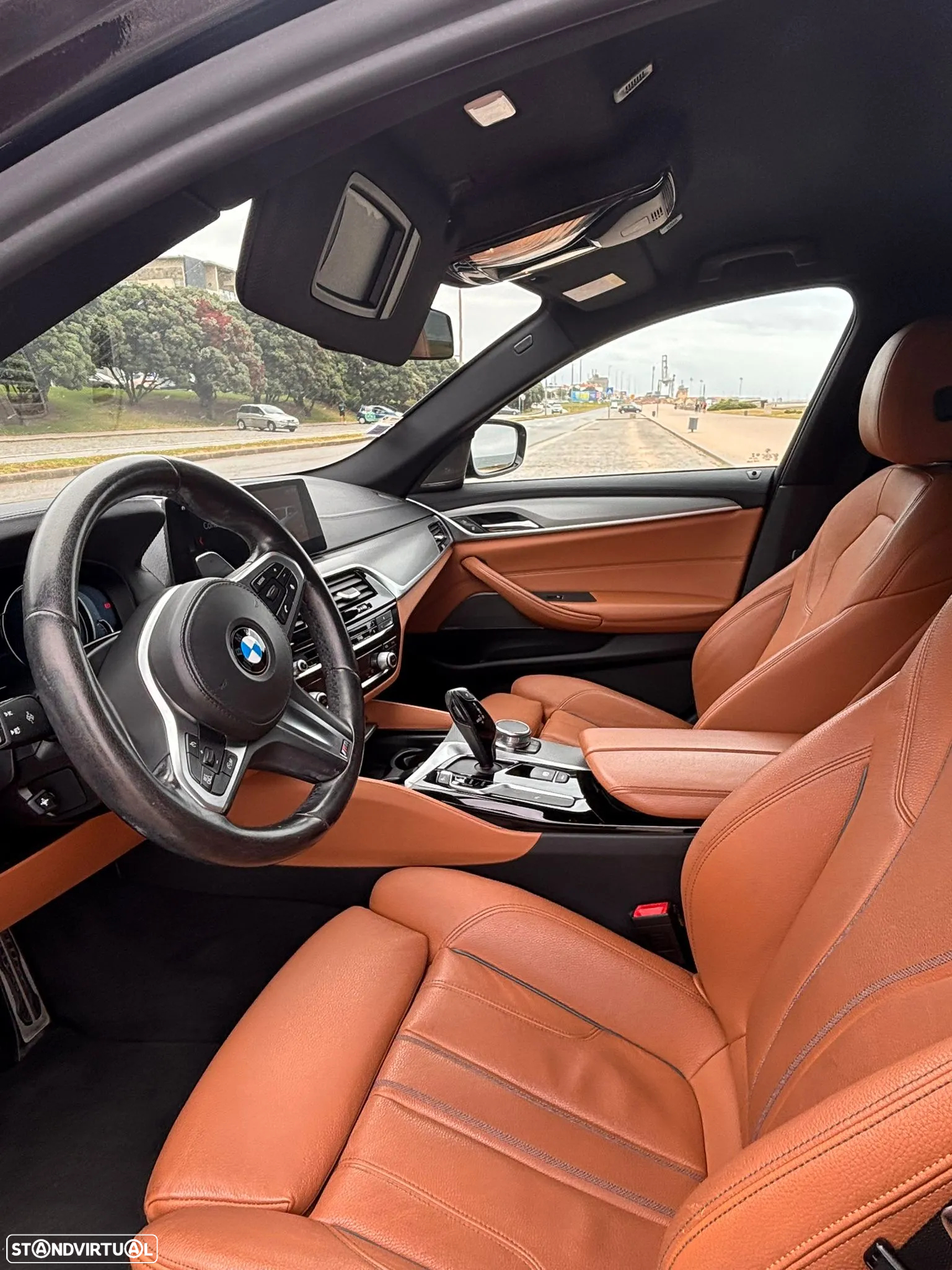 BMW 520 d xDrive Pack M Auto - 31