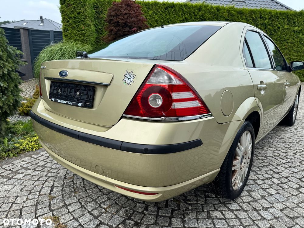 Ford Mondeo - 18