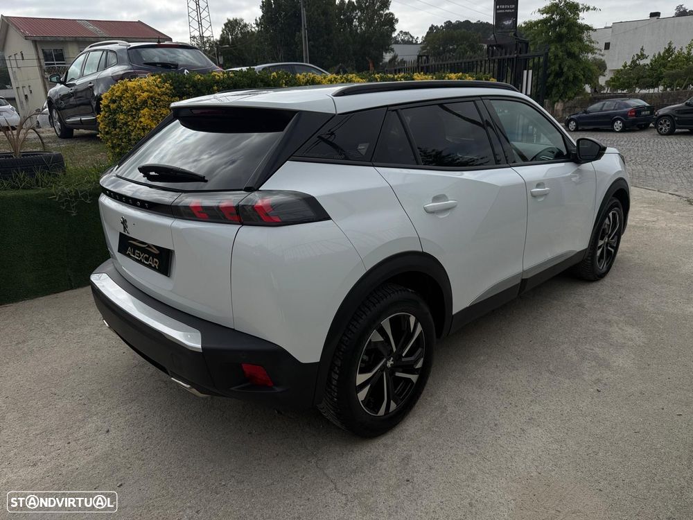 Peugeot 2008 1.2 PureTech Allure EAT8 - 6