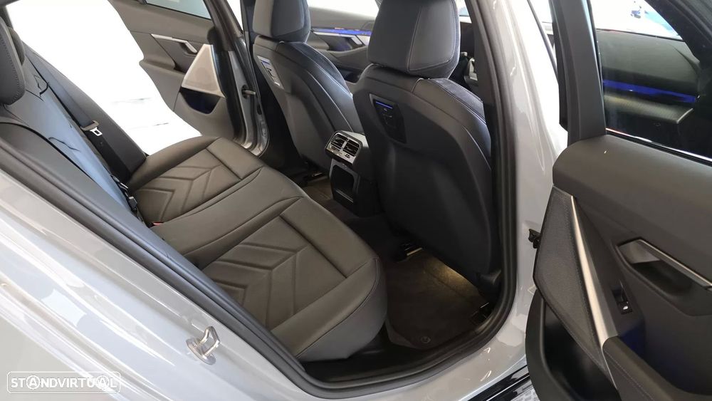 BMW 530 e Pack Desportivo M - 48