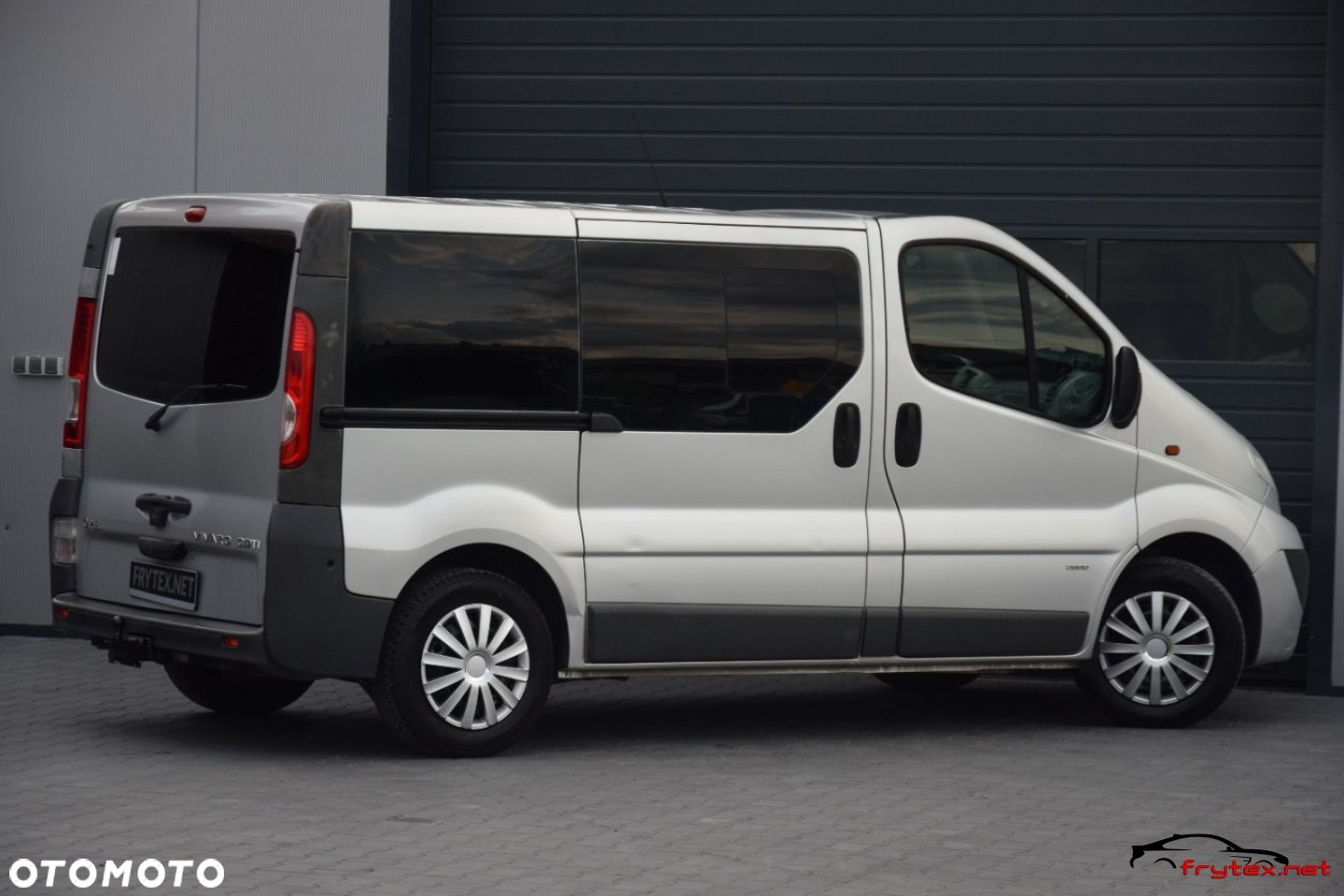 Opel Vivaro - 8
