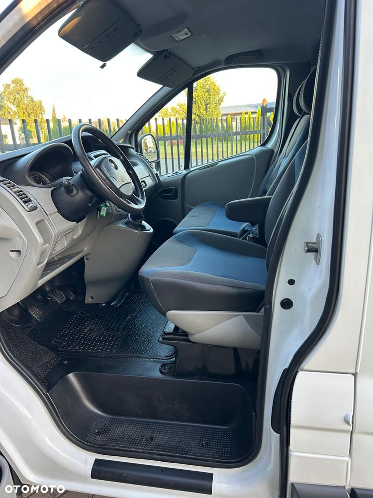 Renault Trafic - 18
