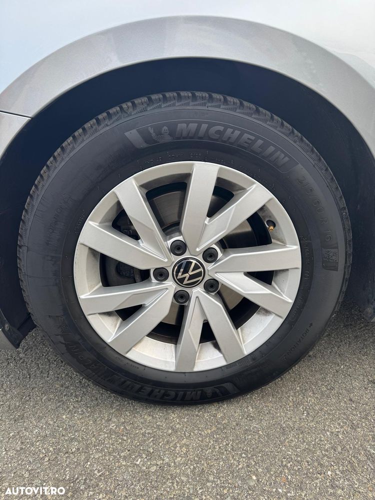 Volkswagen Passat 2.0 TDI SCR DSG Business - 9