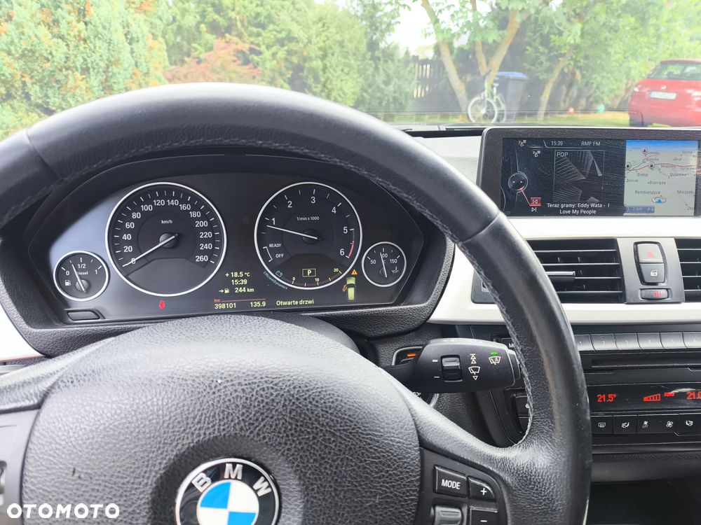 BMW Seria 3 320d - 5