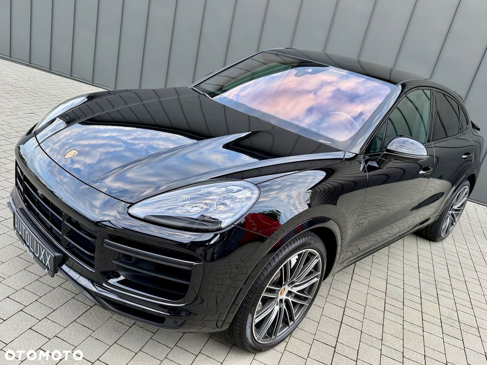 Porsche Cayenne Turbo - 12