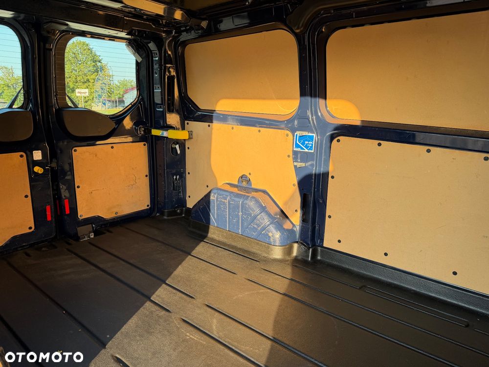 Ford TRANSIT CUSTOM - 26