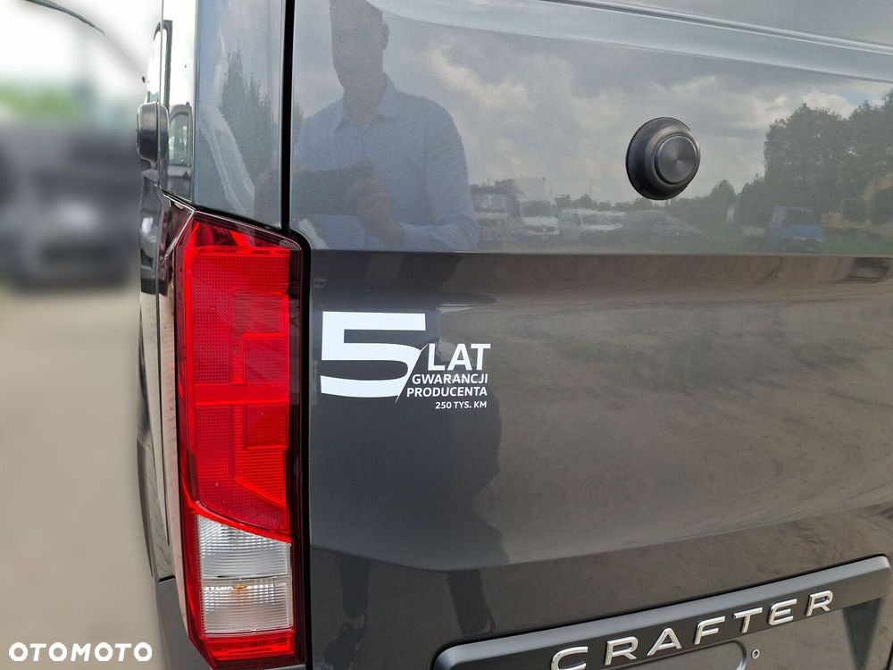 Volkswagen Crafter 35 furgon 177km Automat 3640 - 32