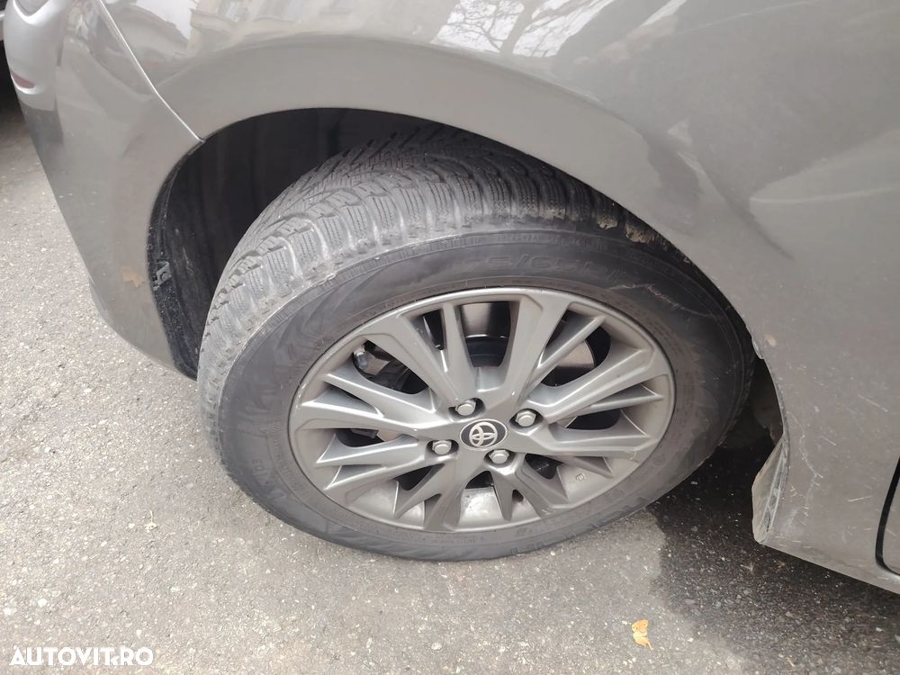 Toyota Yaris 1.5 VVT-i HSD Active - 9