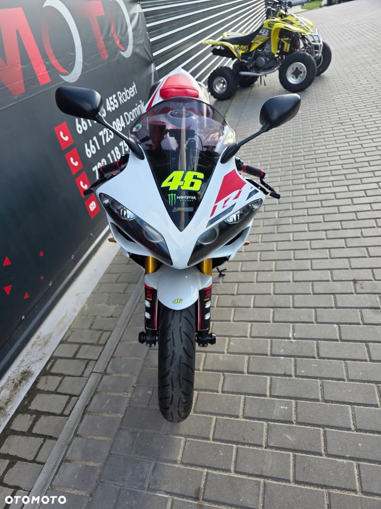 Yamaha R1 - 31