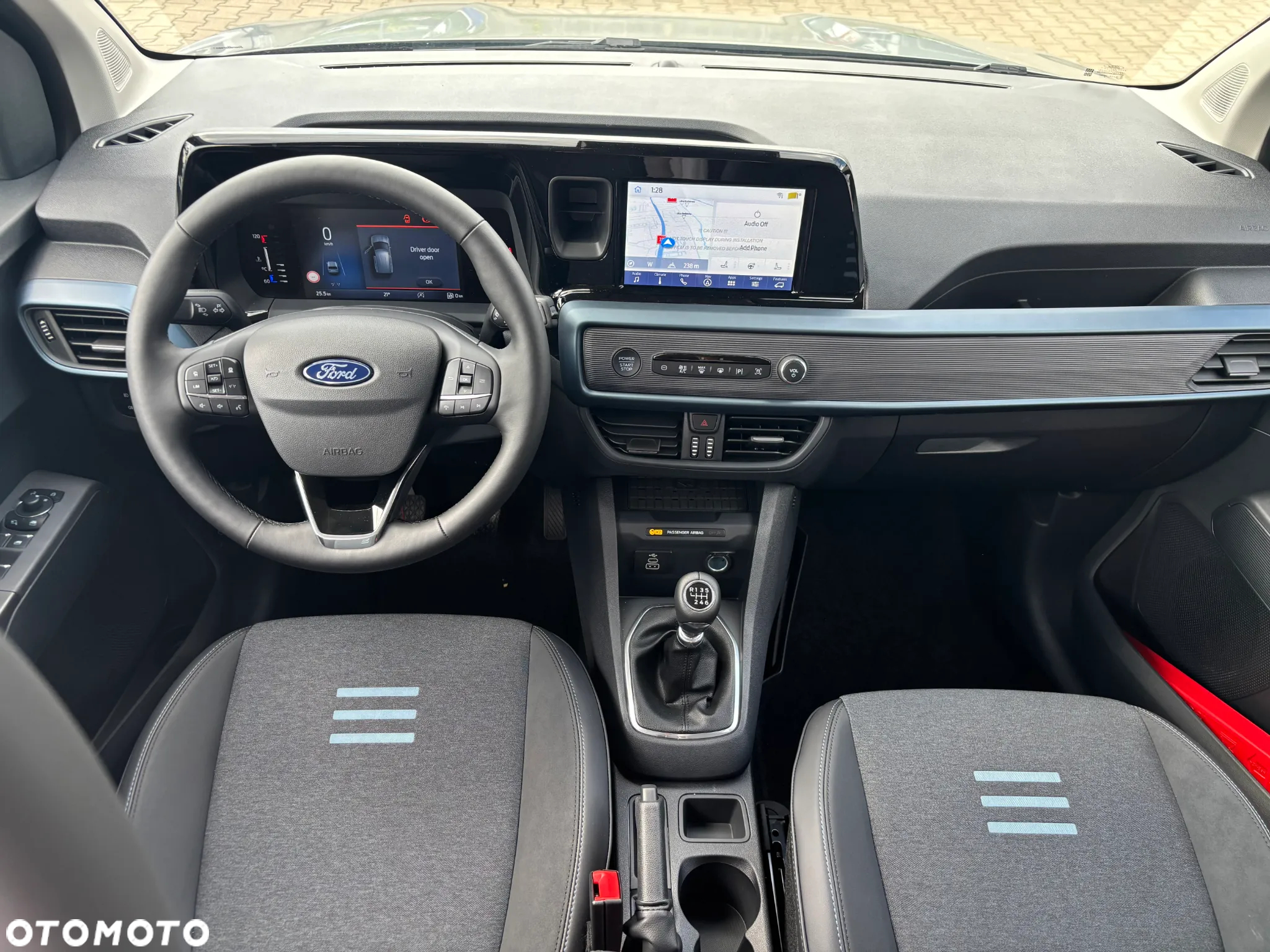 Ford Tourneo Courier - 11