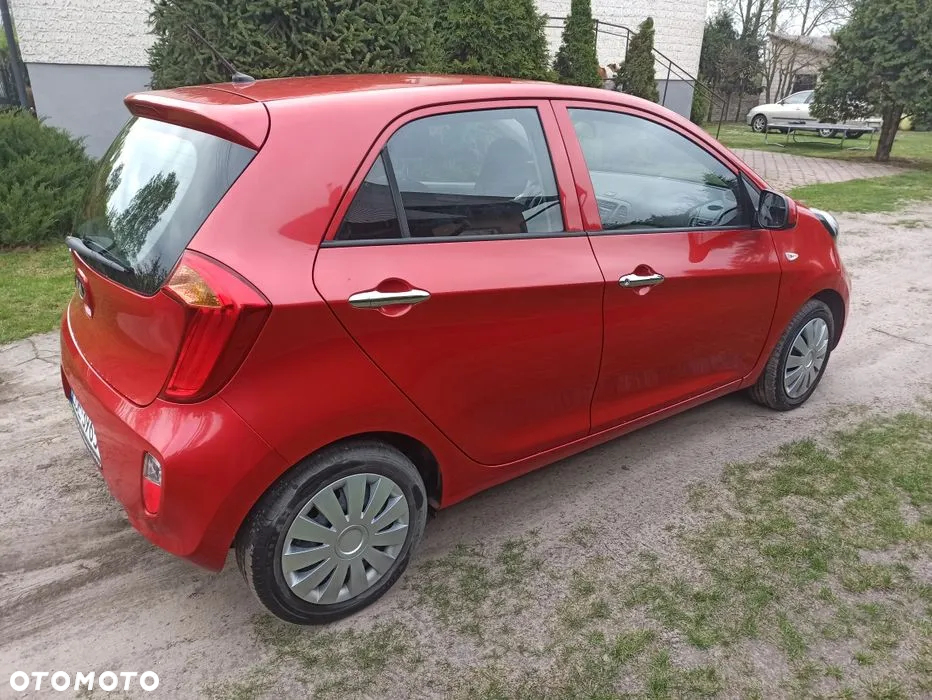 Kia Picanto 1.0 L - 4