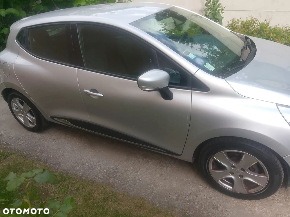 Renault Clio 0.9 Energy TCe Intens+ EU6 - 15