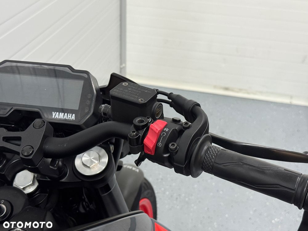 Yamaha MT - 13