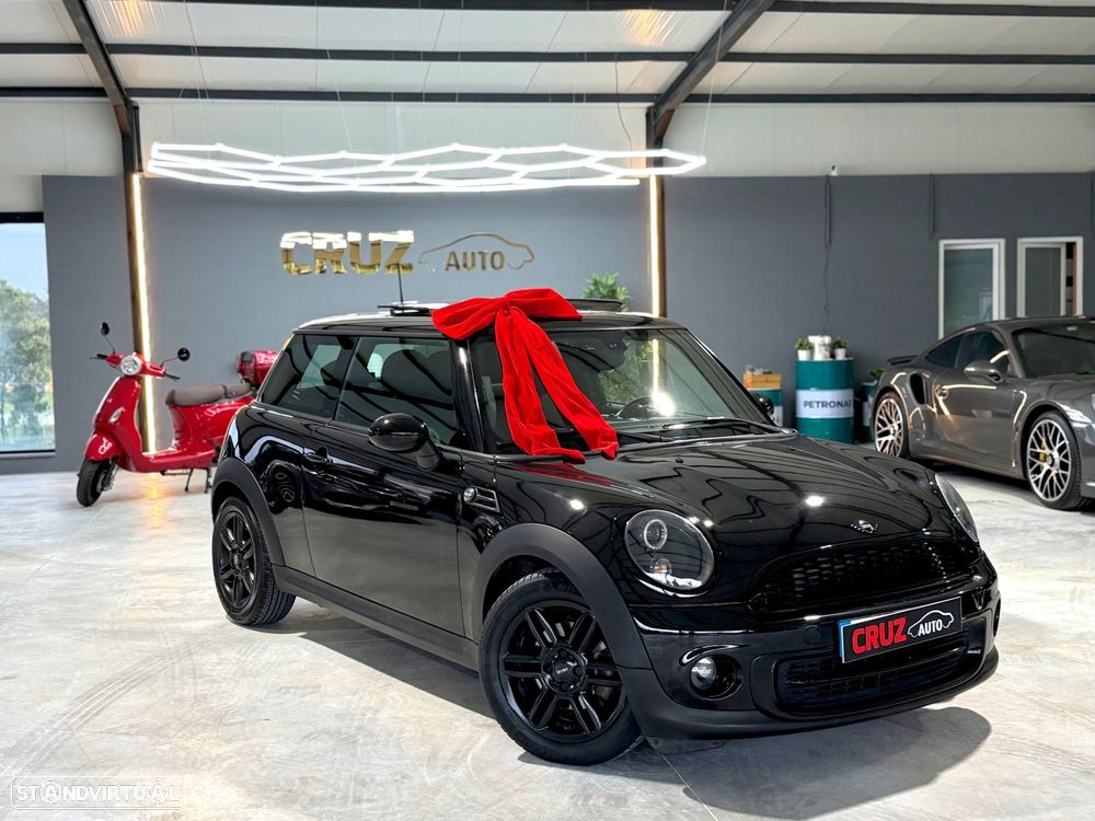 MINI 3 Portas Cooper D - 16