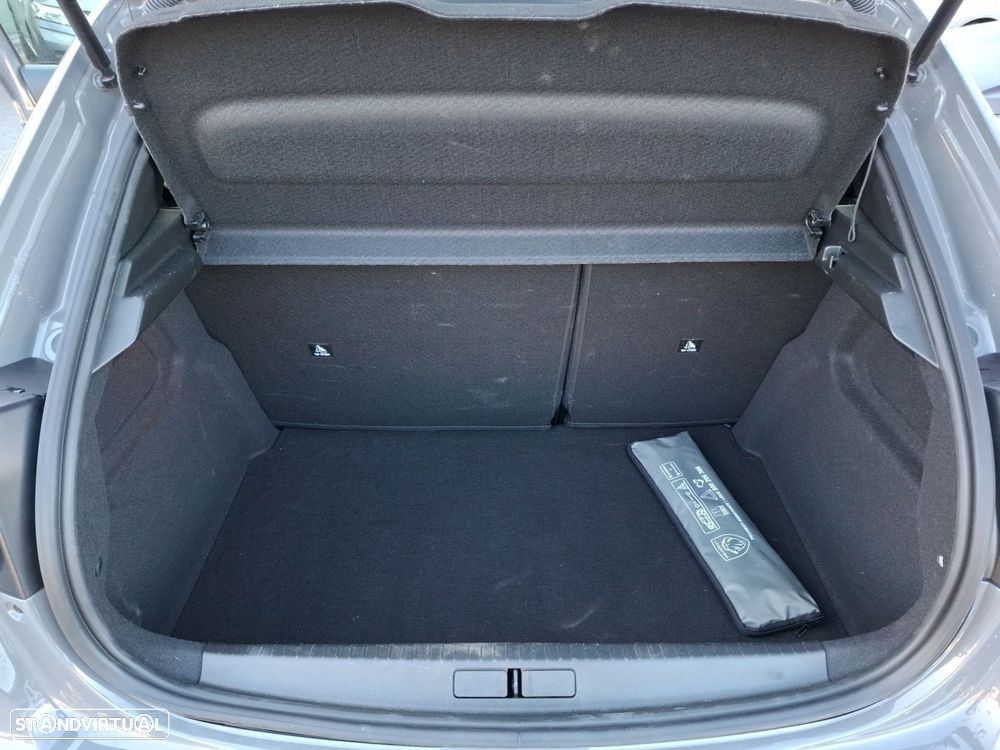 Peugeot 208 1.2 Hybrid Allure e-DCS6 - 7