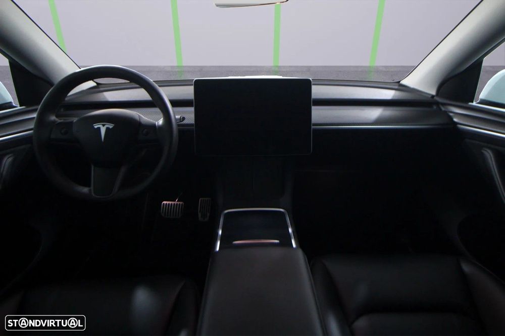 Tesla Model Y Standard - 11