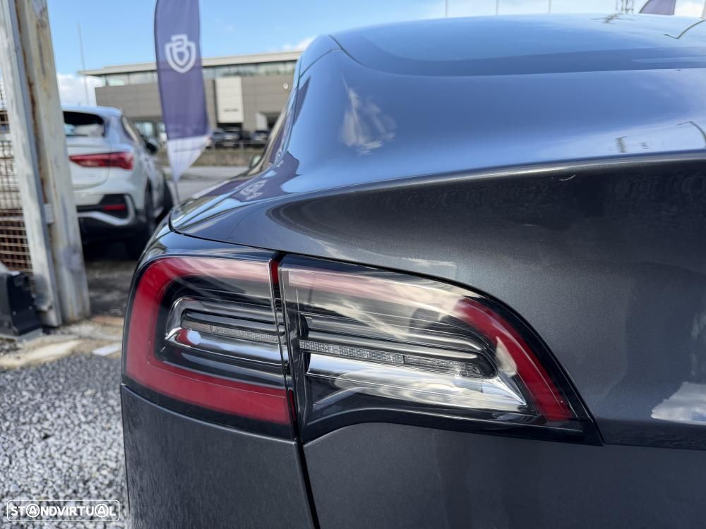 Tesla Model 3 Long-Range Dual Motor AWD - 14