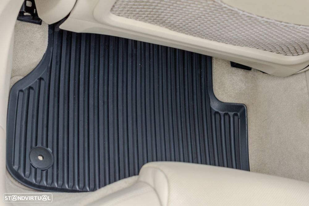 Audi A6 Avant 2.0 TDi Exclusive S tronic - 43