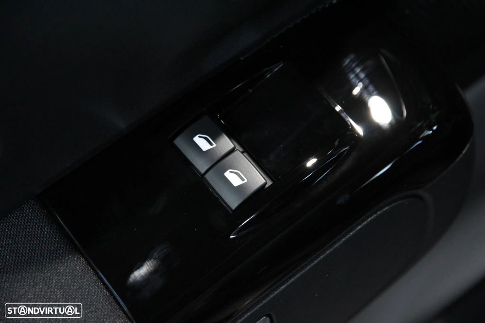 Citroën C3 1.2 PureTech Shine - 9