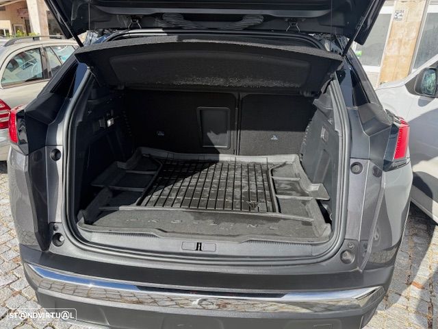 Peugeot 3008 1.5 BlueHDi GT EAT8 - 8